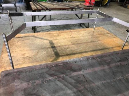 Komponenty k nábytku - nohy