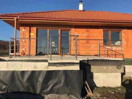 Exteriérové zábradlia rodinný dom