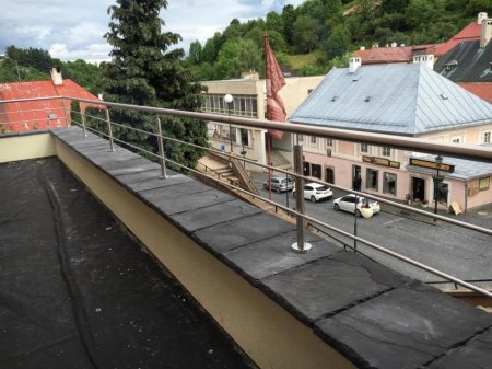 Exteriérové zábradlia rodinný dom - rôzne