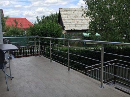 Exteriérové zábradlia rodinný dom - rôzne